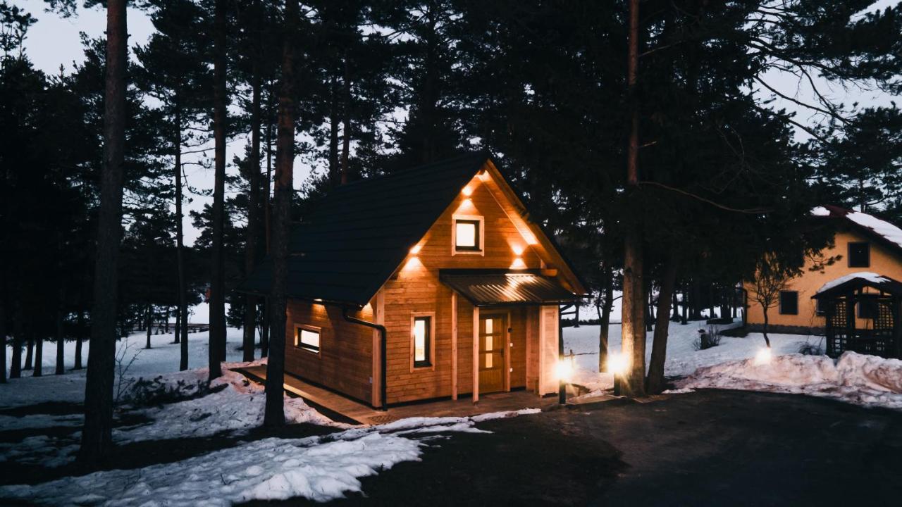 Vila Hisa Zimazakon Bloke Nova Vas  Exteriér fotografie