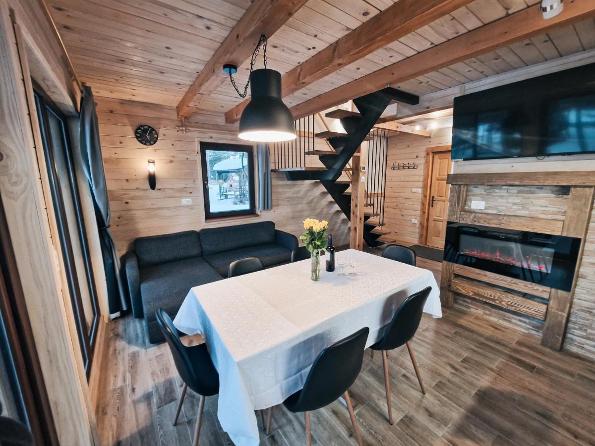 Vila Hisa Zimazakon Bloke Nova Vas  Exteriér fotografie